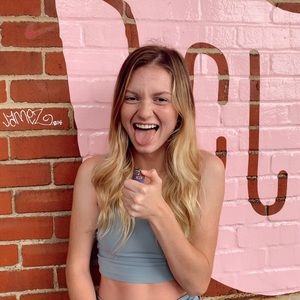 Meet your Posher, Hannah